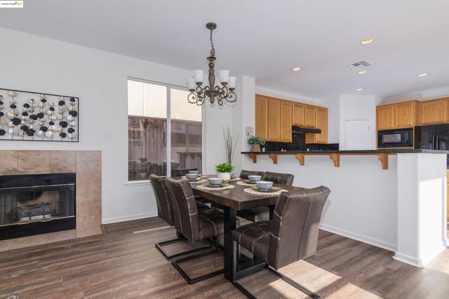 411 Canyon Ct, Vallejo, CA 94591