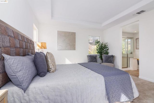 411 Canyon Ct, Vallejo, CA 94591