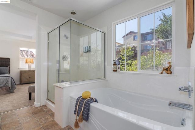 411 Canyon Ct, Vallejo, CA 94591