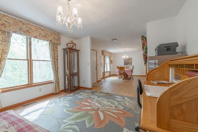 9734 Palmetto Road, Wise, VA 24293