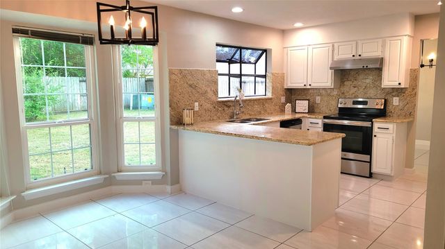 16911 Elmwood Glen Court, Houston, TX 77095