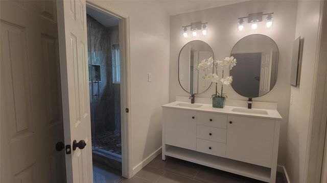 16911 Elmwood Glen Court, Houston, TX 77095
