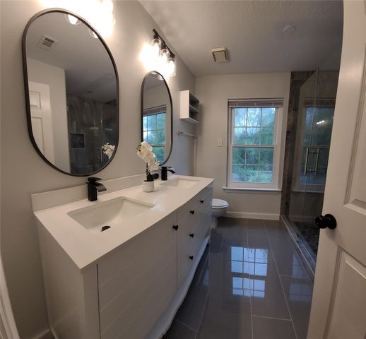 16911 Elmwood Glen Court, Houston, TX 77095