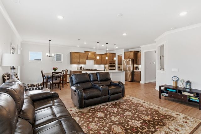 558 Snap Dragon Lane, Hendersonville, TN 37075