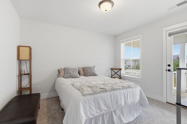 558 Snap Dragon Lane, Hendersonville, TN 37075