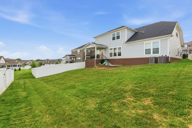 558 Snap Dragon Lane, Hendersonville, TN 37075