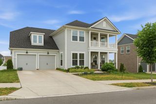 558 Snap Dragon Lane, Hendersonville, TN 37075