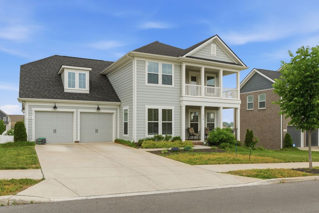 558 Snap Dragon Lane, Hendersonville, TN 37075