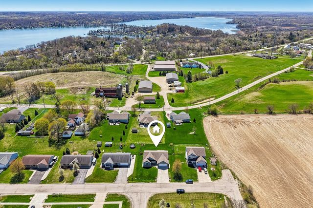 347 Homestead Drive, Twin Lakes, WI 53181