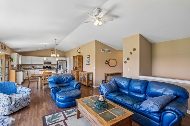 347 Homestead Drive, Twin Lakes, WI 53181