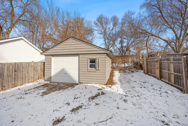 1021 Sherman Street, Grand Rapids, MI 49506