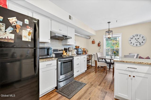 50 Deer Run Drive, Milton, NY 12020