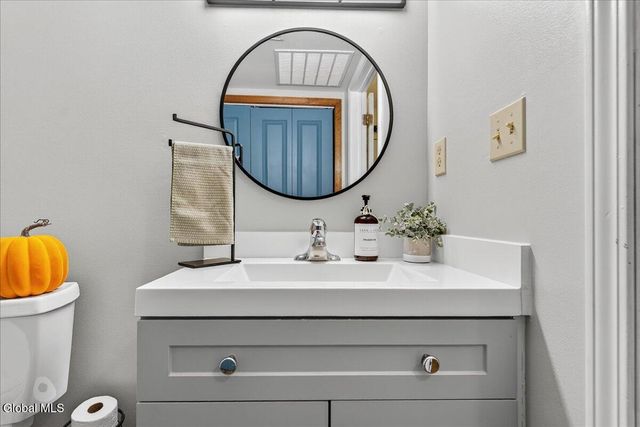 50 Deer Run Drive, Milton, NY 12020