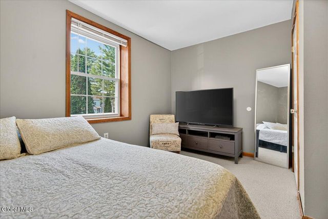 50 Deer Run Drive, Milton, NY 12020