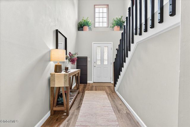 50 Deer Run Drive, Milton, NY 12020