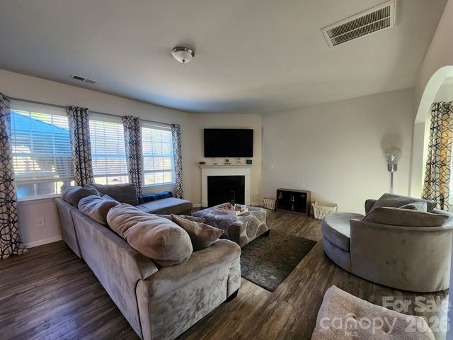 16819 Cozy Cove Road, Charlotte, NC 28278