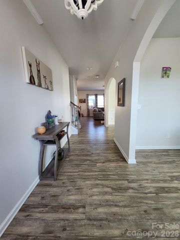 16819 Cozy Cove Road, Charlotte, NC 28278
