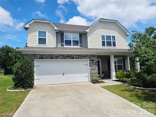 16819 Cozy Cove Road, Charlotte, NC 28278