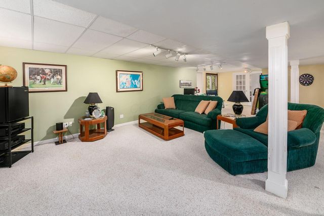 114 Highmeadow Drive, Columbus, OH 43230