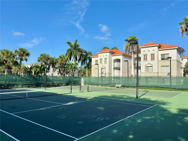 11018 Legacy Dr 101, Palm Beach Gardens, FL 33410