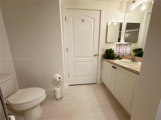 11018 Legacy Dr 101, Palm Beach Gardens, FL 33410