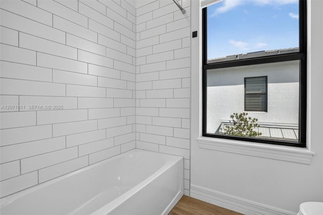 771 NW 84th Terrace, Plantation, FL 33324