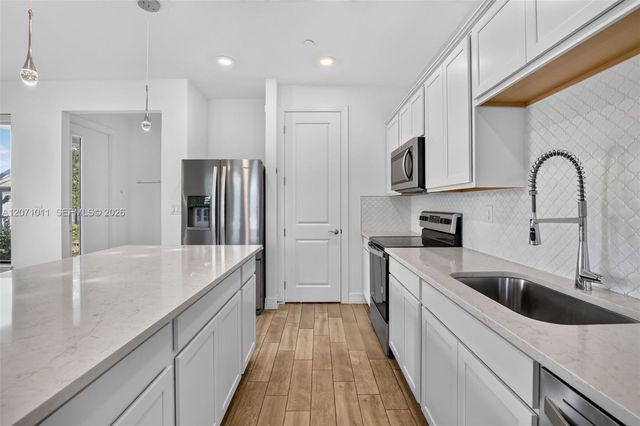 771 NW 84th Terrace, Plantation, FL 33324