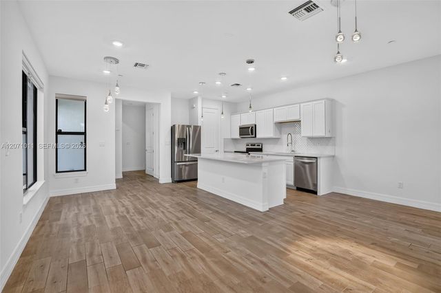 771 NW 84th Terrace, Plantation, FL 33324