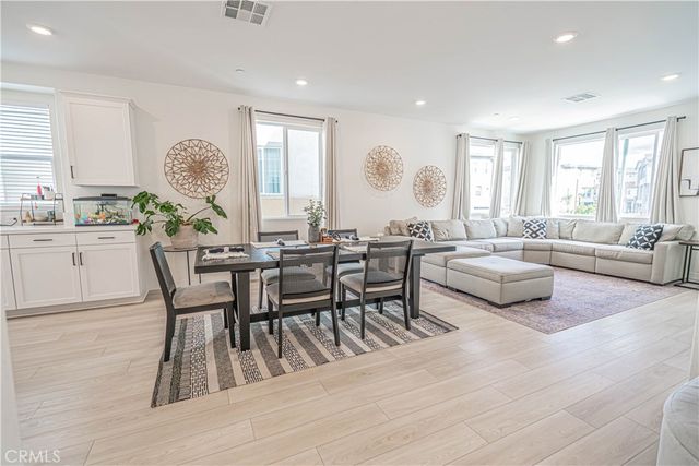 27154 Valley Oak Place, Valencia, CA 91381