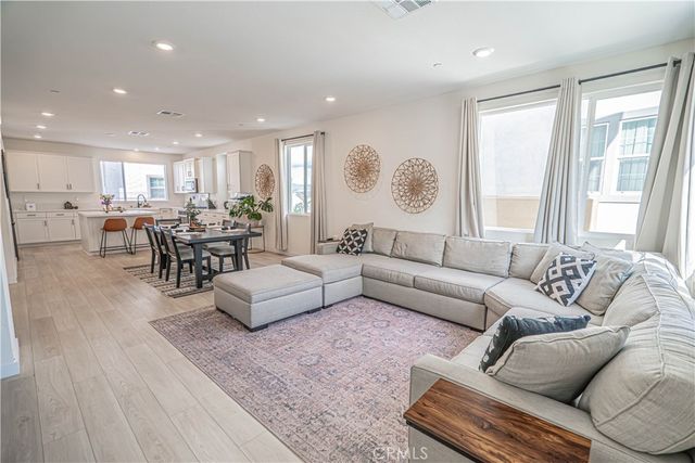 27154 Valley Oak Place, Valencia, CA 91381