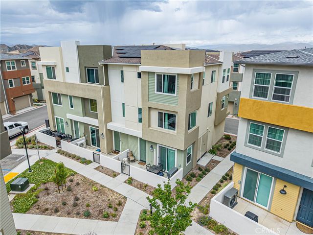 27154 Valley Oak Place, Valencia, CA 91381