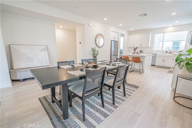 27154 Valley Oak Place, Valencia, CA 91381