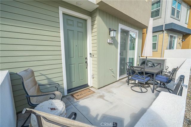 27154 Valley Oak Place, Valencia, CA 91381