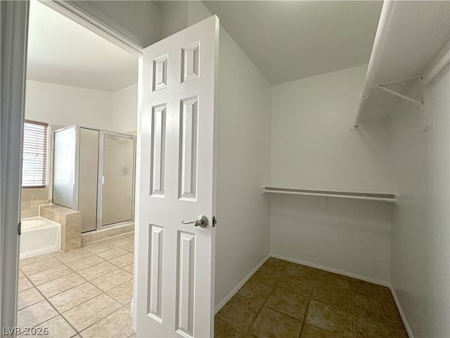 7604 Cruz Bay Court, Las Vegas, NV 89128