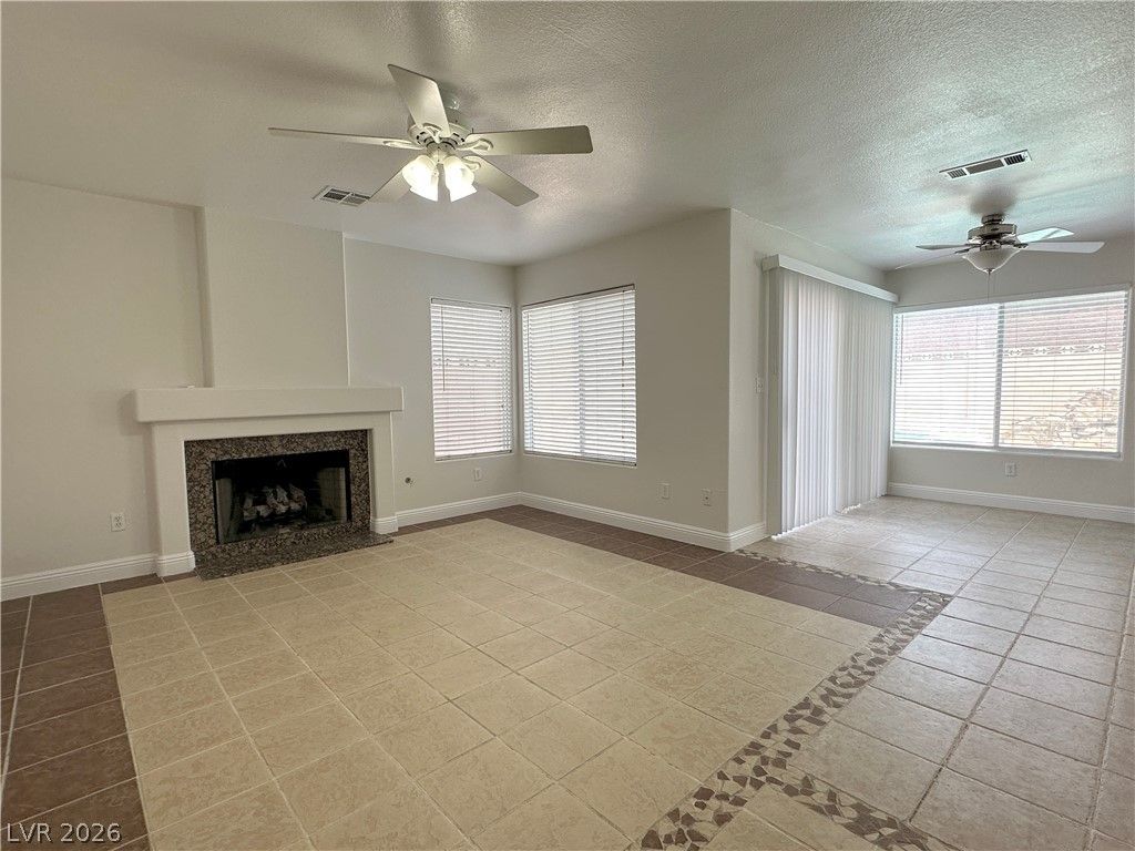 Image 13 of property listing at 7604 Cruz Bay Court, Las Vegas, NV 89128