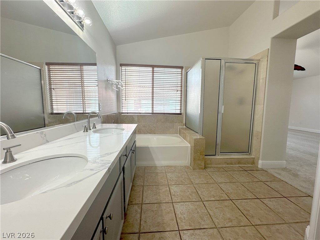 Image 21 of property listing at 7604 Cruz Bay Court, Las Vegas, NV 89128