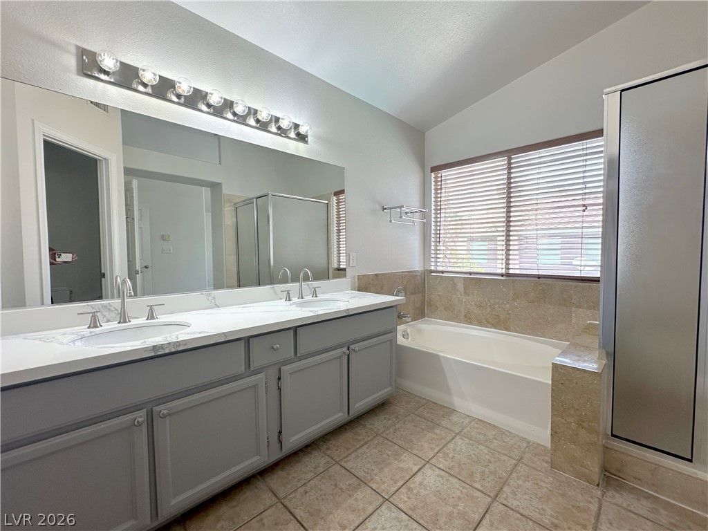 Image 22 of property listing at 7604 Cruz Bay Court, Las Vegas, NV 89128