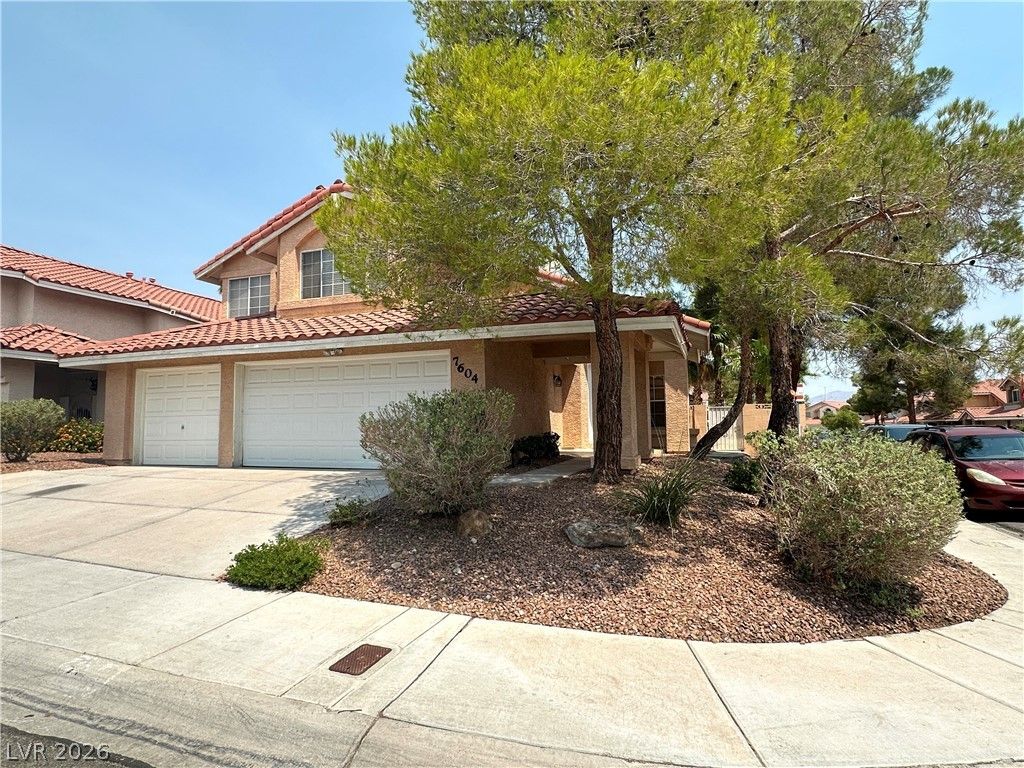 Image 3 of property listing at 7604 Cruz Bay Court, Las Vegas, NV 89128