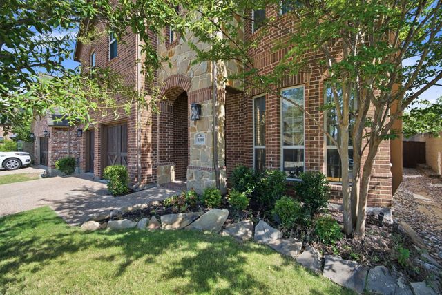 1200 Grant Avenue, Lantana, TX 76226