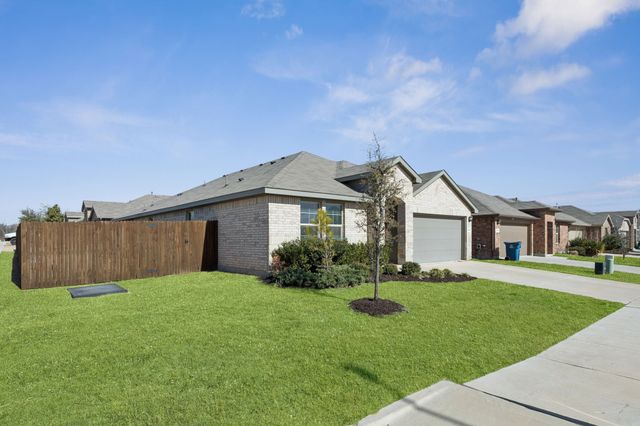 1148 Loomis Trail, Justin, TX 76247