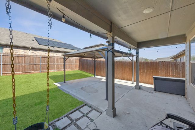 1148 Loomis Trail, Justin, TX 76247