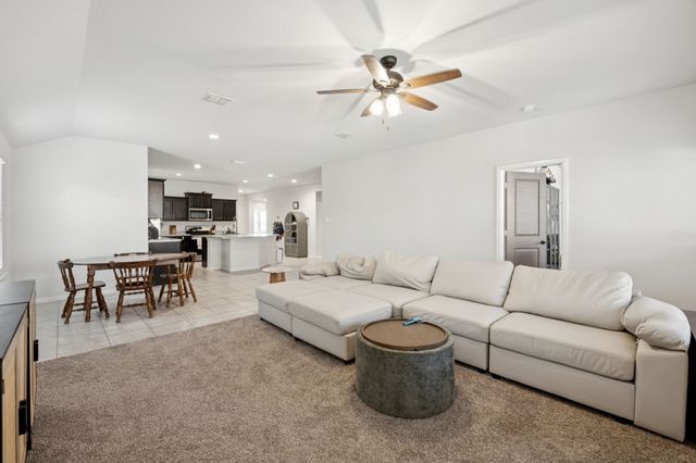 1148 Loomis Trail, Justin, TX 76247