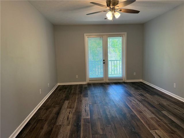 17 Saint Claire Lane NE, Atlanta, GA 30324