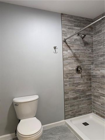 17 Saint Claire Lane NE, Atlanta, GA 30324