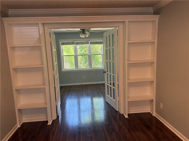 17 Saint Claire Lane NE, Atlanta, GA 30324