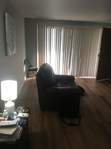 2045 N Harlem Avenue 1E, Chicago, IL 60707