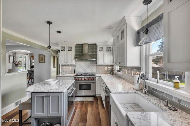 1022 Day Road, Rotterdam, NY 12303