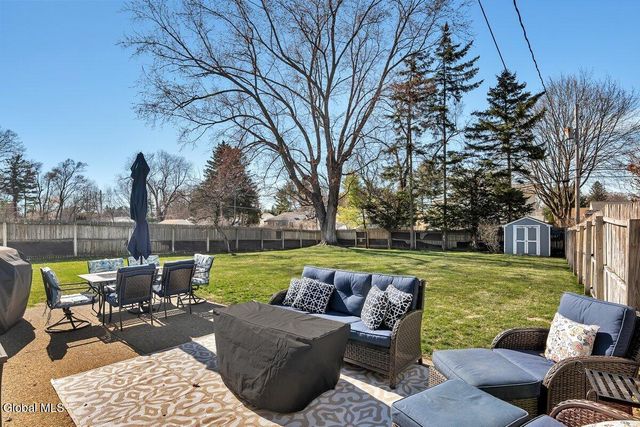 1022 Day Road, Rotterdam, NY 12303