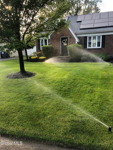 1022 Day Road, Rotterdam, NY 12303