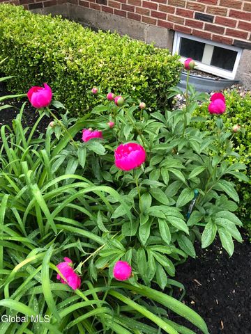 1022 Day Road, Rotterdam, NY 12303
